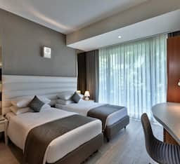 Deluxe Twin Bedded Room ( CountryYard View )